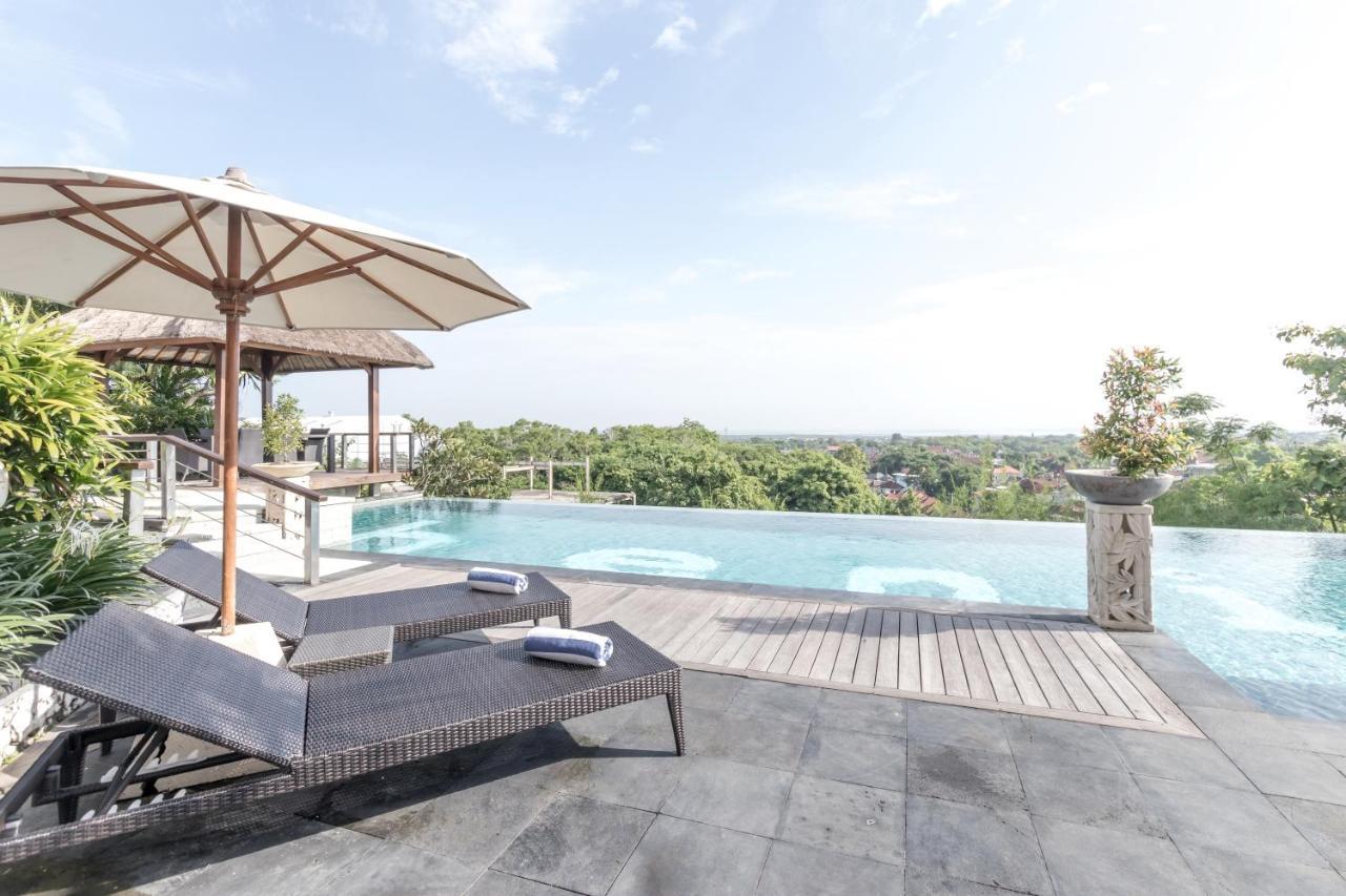 Villa Hening Jimbaran Exterior foto